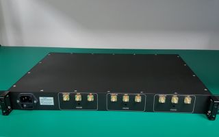 Integrated UHF RF receiver in 19 inch Rack Mountable Chassus